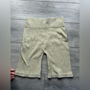 Longer length green bike shorts size small women’s. Great condition